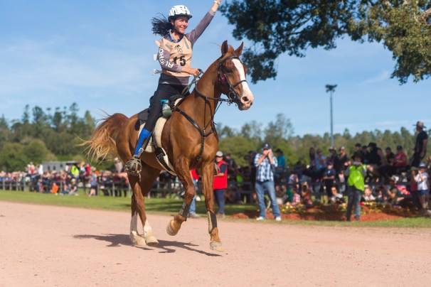 TOM QUILTY WINNER Kaylea Maher (credit Colin McLellan) (3)